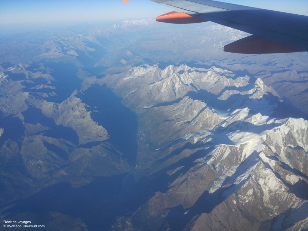 Alpes avec la neige éternelle